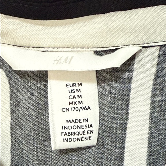 H&M Women’s Black Patterned Tie Belt Midi Shirt Dress size Medium - Picture 5 of 7